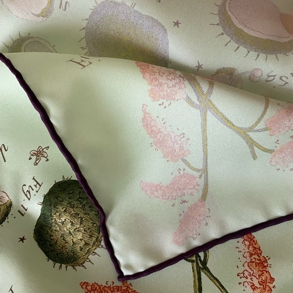 𝅺VERY RARE Asprey collectible silk scarf - Picture 5 of 6